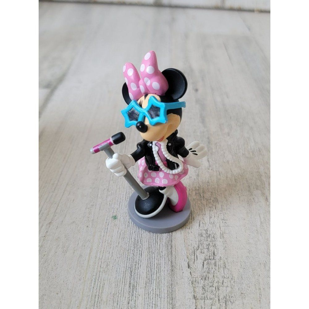 Rockstar singer Minnie Mouse pearls Mike sunglasses toy figure